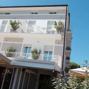 hotel-ronchi.emilia-romagnahotels.net/